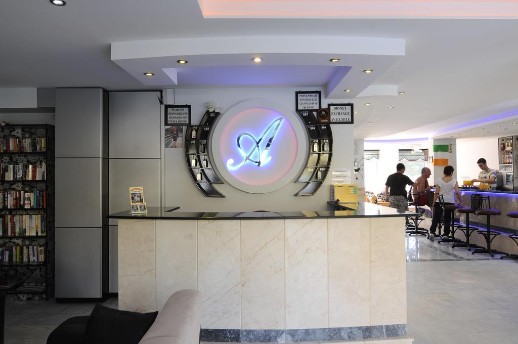 Altinbas Apart Hotel Kusadası Exteriör bild