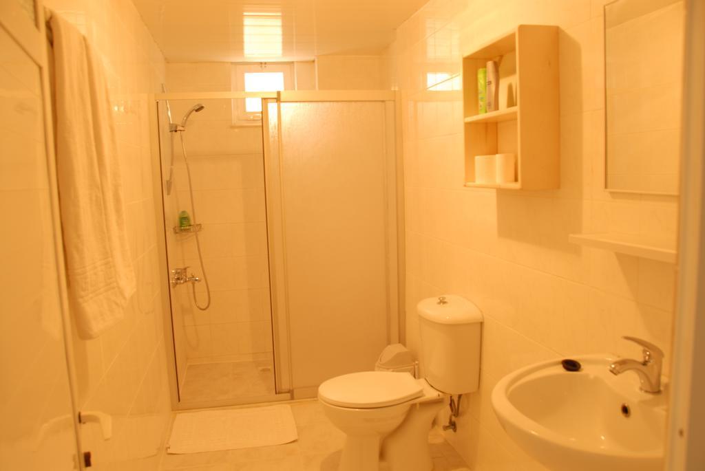Altinbas Apart Hotel Kusadası Rum bild